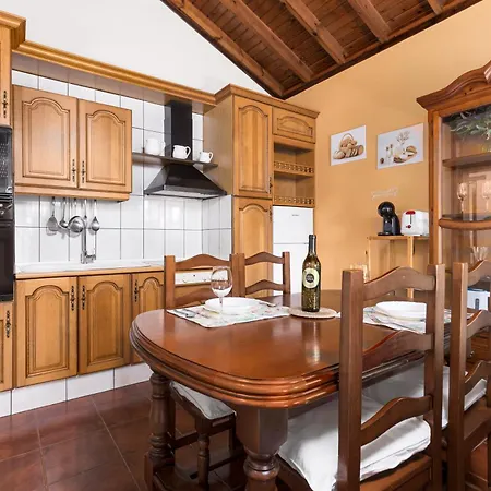 Home2book La Molina C, Rural Retreat Holiday home Triquivijate
