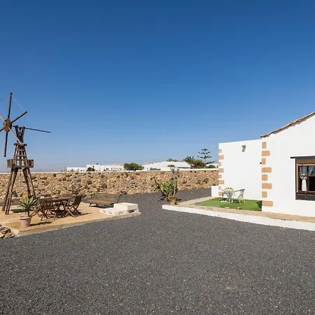 Holiday home Home2book La Molina C, Rural Retreat *